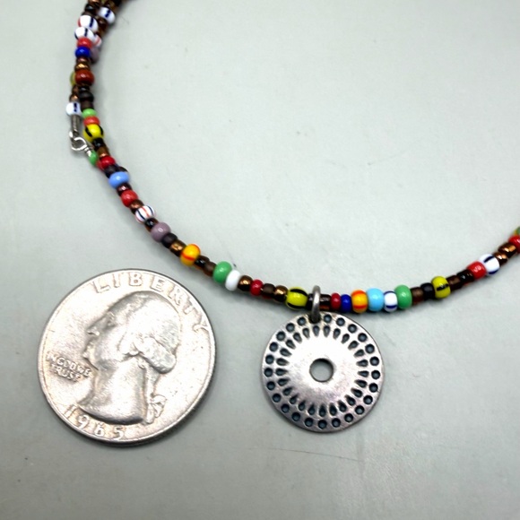 Silpada Silver Multicolor Beaded Choker Memory Wire Coin Pendant Necklace N1505 - Picture 3 of 4